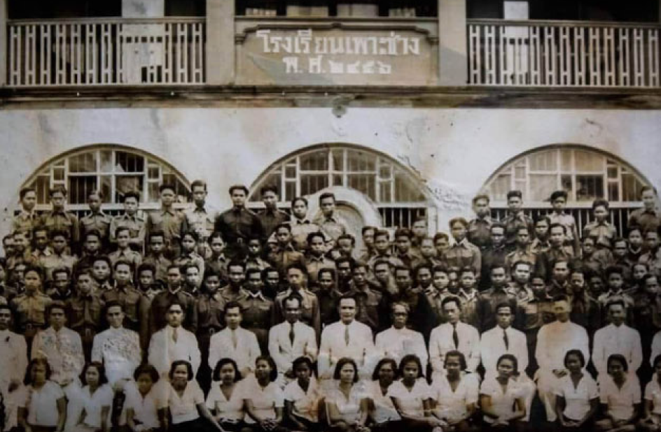 โรงเรียนเพาะช่างเมื่อแรกตั้งและคณาจารย์